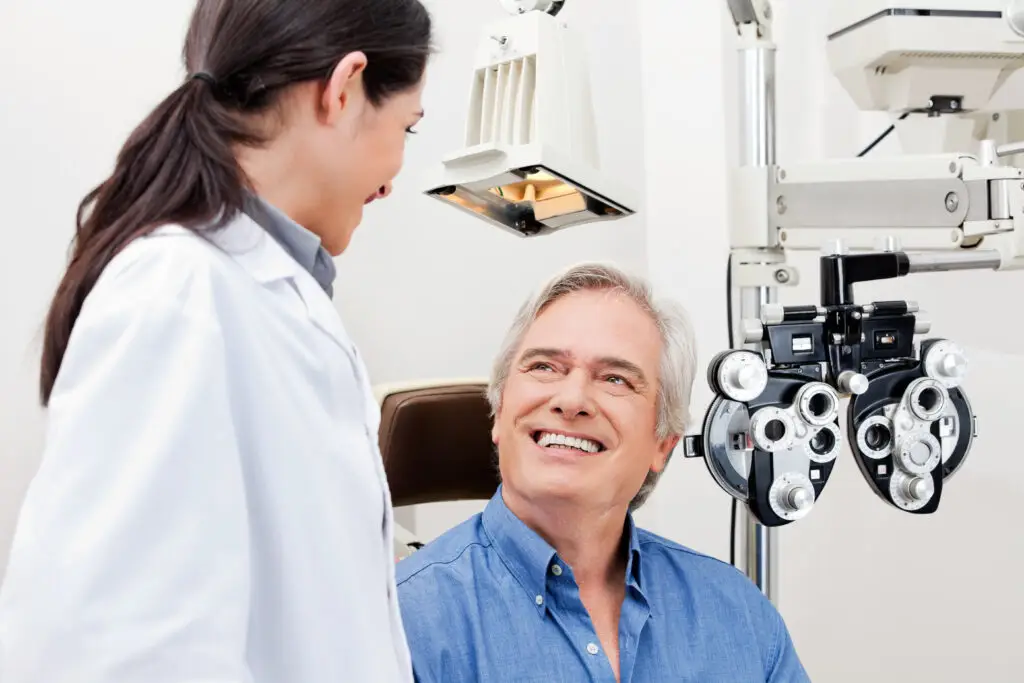 Understanding the Benefits of Cataract Surgery for SeniorsUnderstanding the Benefits of Cataract Surgery for Seniors